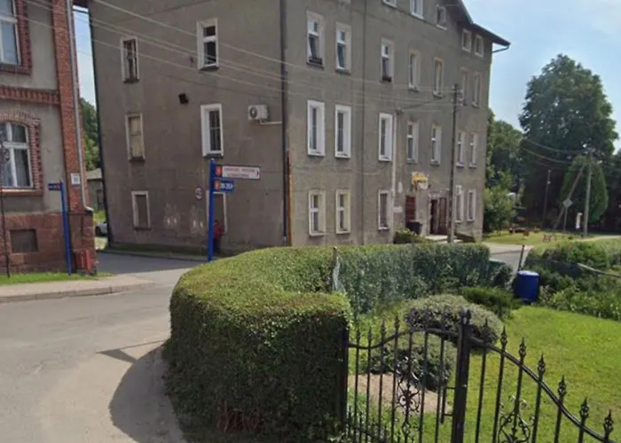 Апартаменты 212 *